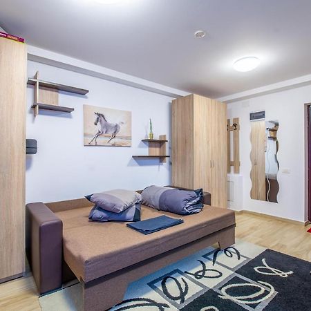 Studio Residence Militari M5 Chiajna Eksteriør billede