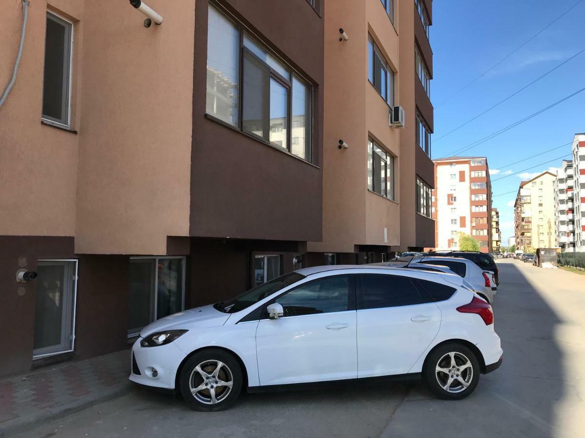 Studio Residence Militari M5 Chiajna Eksteriør billede