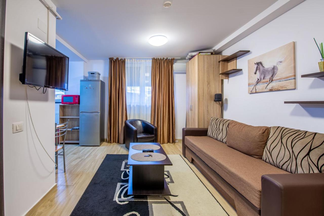 Studio Residence Militari M5 Chiajna Eksteriør billede